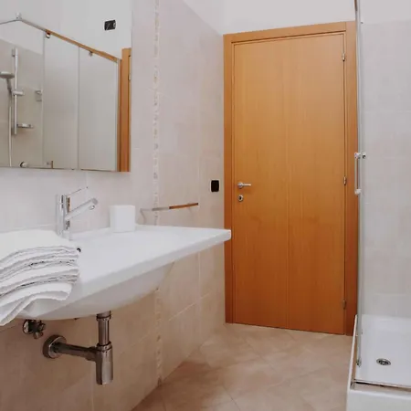 Rose Di Fratta Apartment