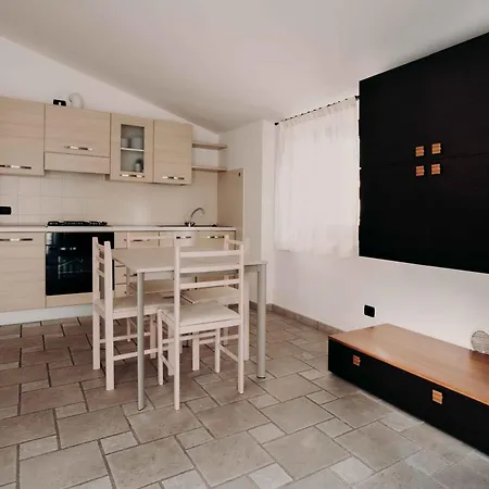 Rose Di Fratta Apartment *